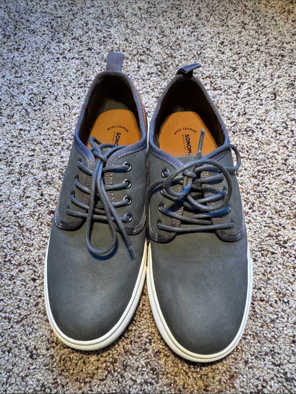 Sonoma Boys size 4 grey lace up shoes